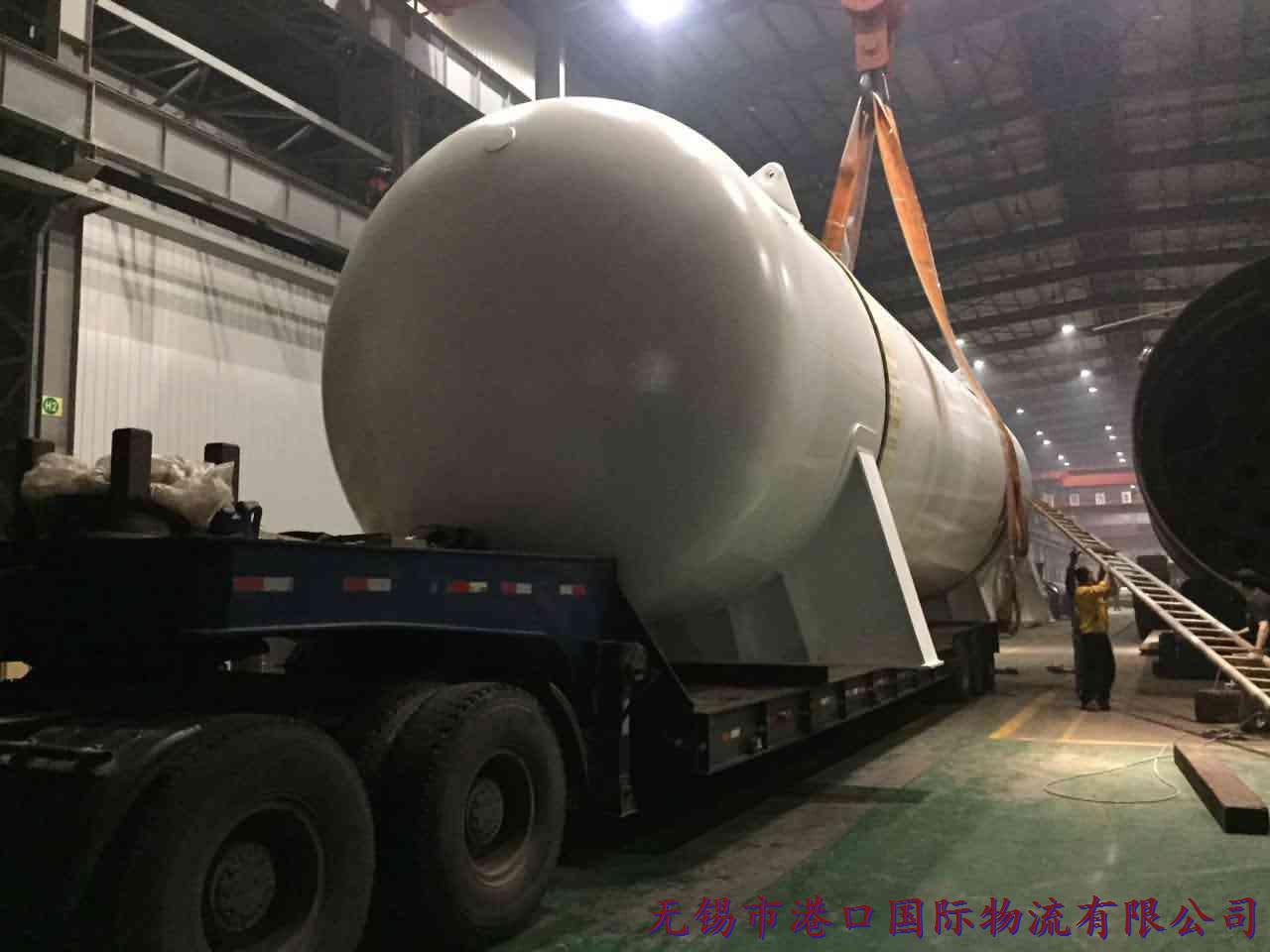 大型甲板罐運輸裝車2